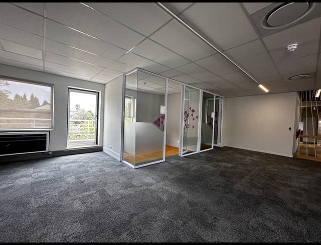 667M² OFFICE TO LET IN WOODMEAD